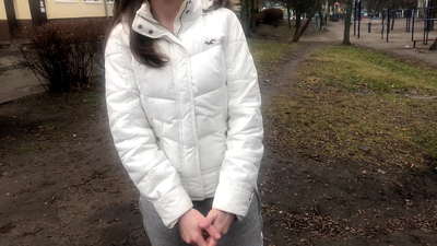 Fremmed for pengene sugd og knullet. Russisk amatør. Med å snakke.