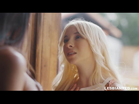 ❤️ Jenta kommer hjem noen måneder senere og ender opp med å spise stemorens fitte ❤❌ Porno på porno no.pornoboden.ru ❌️