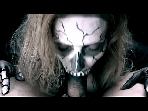 ❤️ Demon jente suger kuk med sin svarte munn og svelger cum. ❤❌ Porno på porno no.pornoboden.ru ❌️