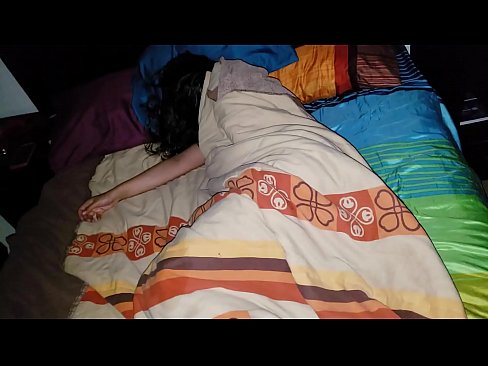 ❤️ Stesønn skjelter ut sin unge stemor mens hun sover. ❤❌ Porno på porno no.pornoboden.ru ❌️